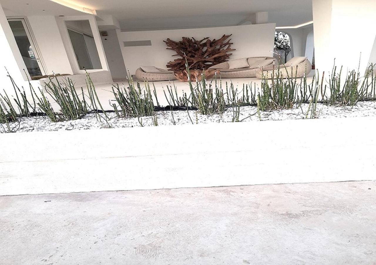 B&B Valentino Luxury Rooms By Salentolimit Porto Cesareo Exterior foto